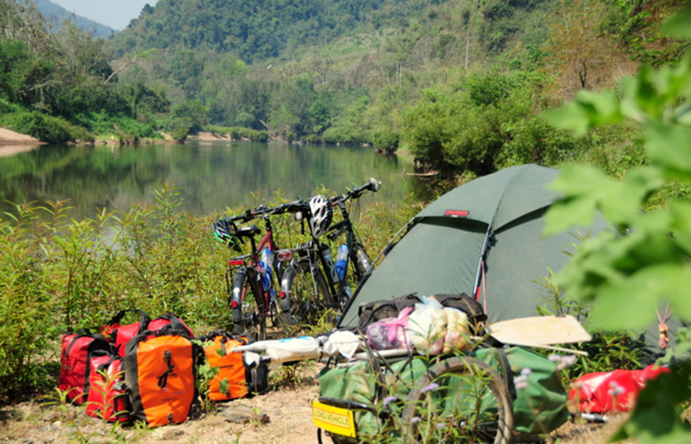 laos camping 21